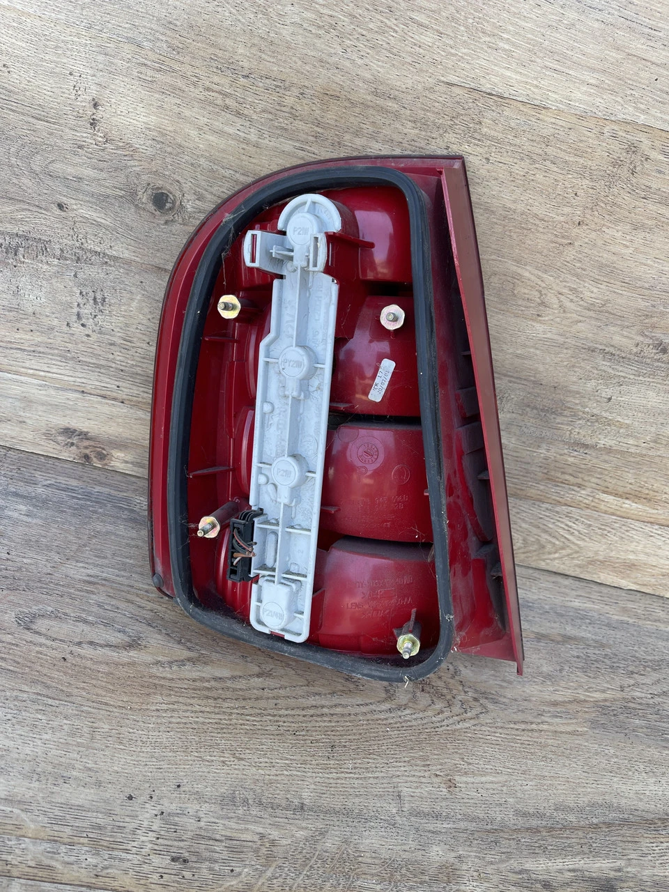 Ліхтар задній правий Skoda Fabia 99-05р хетчбек стоп Шкода Фабия - фото 2