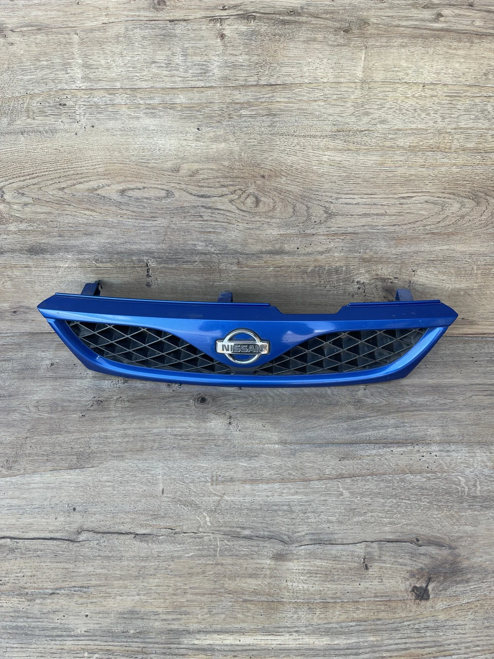 Решітка радіатора Nissan Almera 1998-2000р Нісан Альмера - фото 3