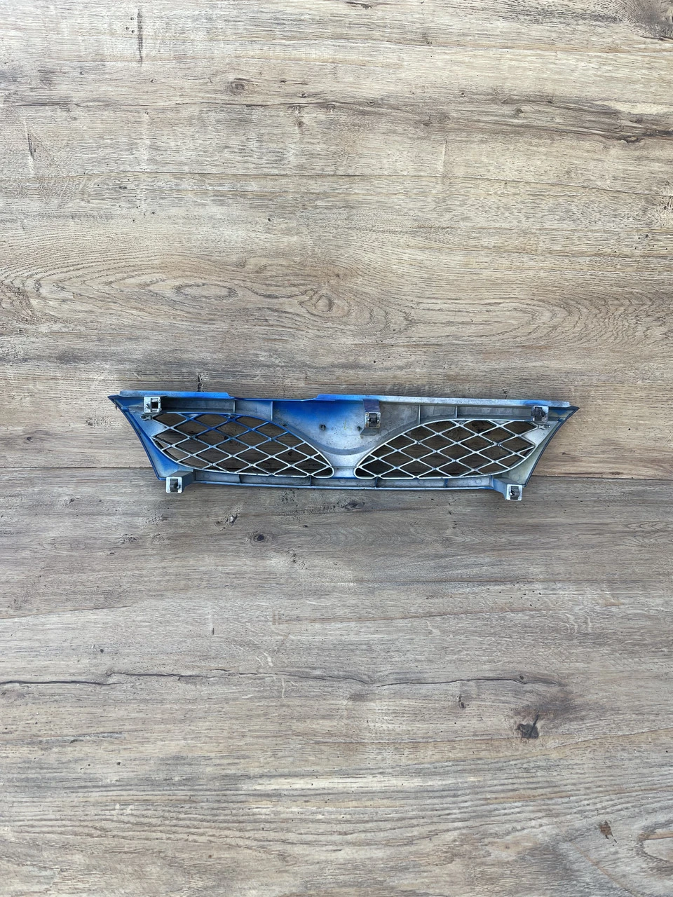 Решітка радіатора Nissan Almera 1998-2000р Нісан Альмера - фото 5