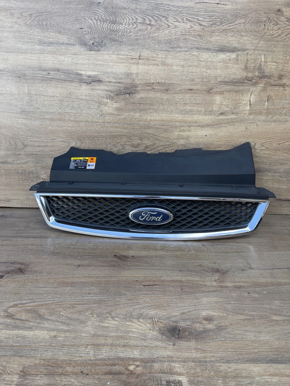 Решітка радіатора Ford Focus MK2 Форд Фокус МК2 - фото 4