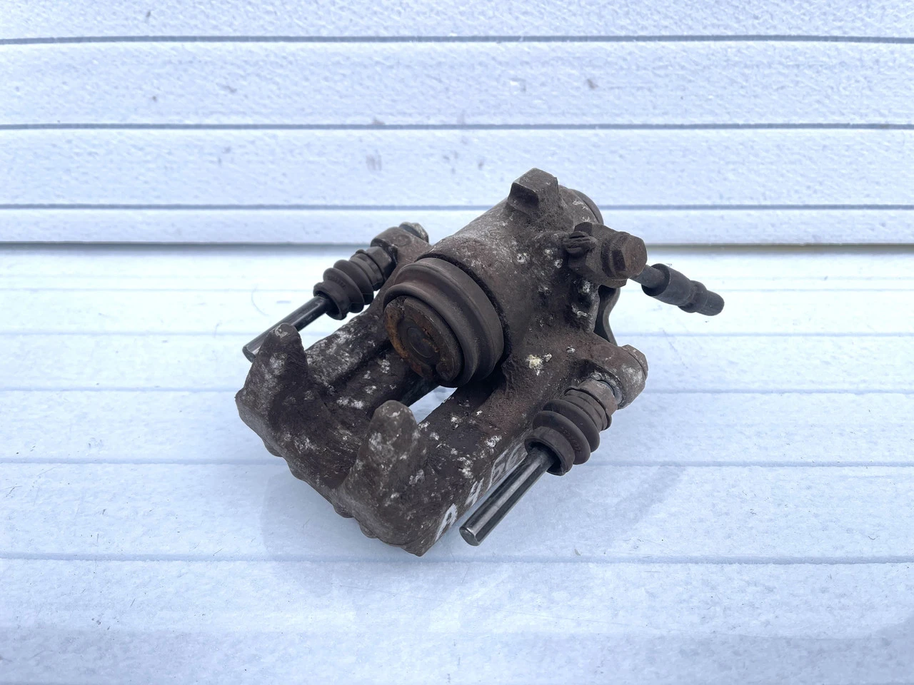 Супорт задній лівий Audi A4 B6 Ауді А4 Б6 2001-2004р - фото 4