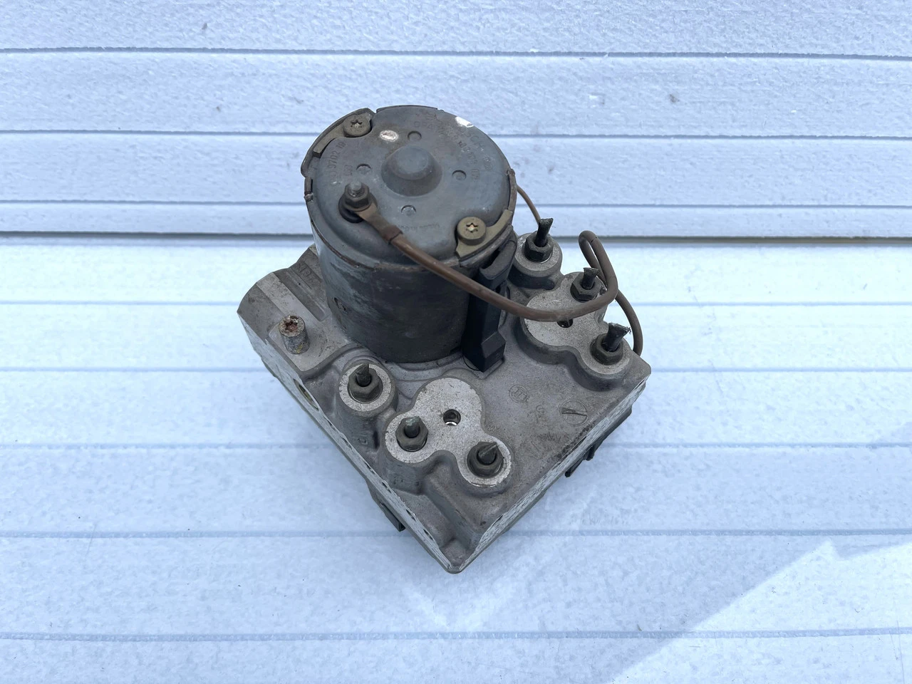 Блок керування ABS Volkswagen Transporter IV T4 (1990-2003) 701614111D - фото 4