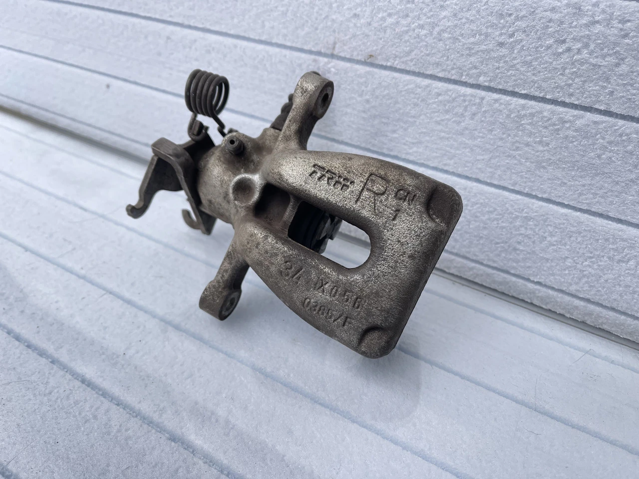 Гальмівний супорт задній правий Smart Forfour 2004-2006 Смарт Форфоур - фото 2