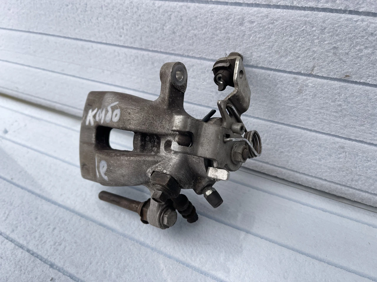 Супорт задній правий Opel Zafira A, Opel Combo, Astra G супорта - фото 1