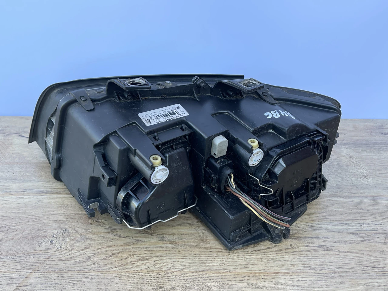 Фара права Audi A4 B6 Xenon 2000-2004 Ауді А4 Б6 Ксенон 8E0941030H - фото 1