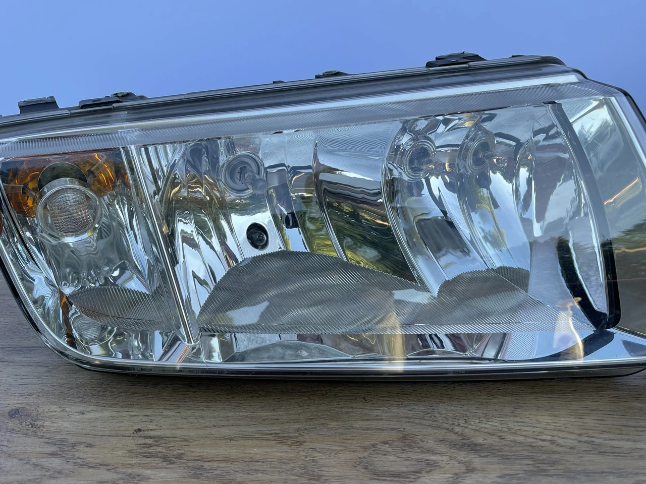 Фара права Skoda Fabia 1 1999-2007р Шкода Фабія 1 6Y1941016R - фото 1