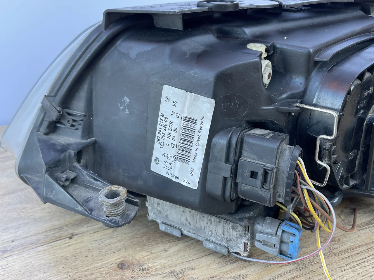 Фара права VW Passat B5+ Xenon 2000-2005 Фольксваген Пасат Б5+ 3B7941018M - фото 3