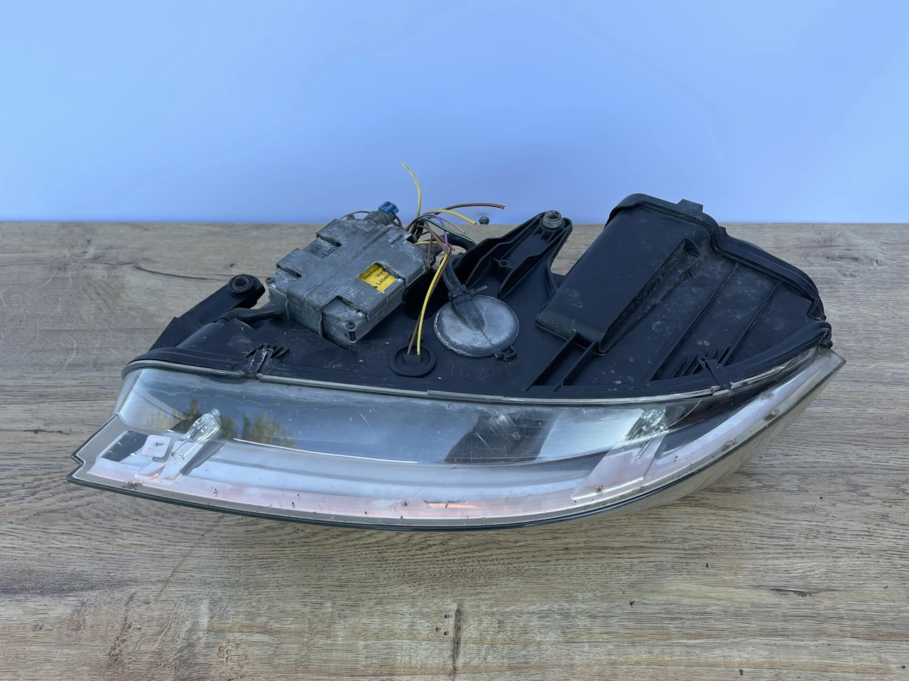 Фара права VW Passat B5+ Xenon 2000-2005 Фольксваген Пасат Б5+ 3B7941018M - фото 4