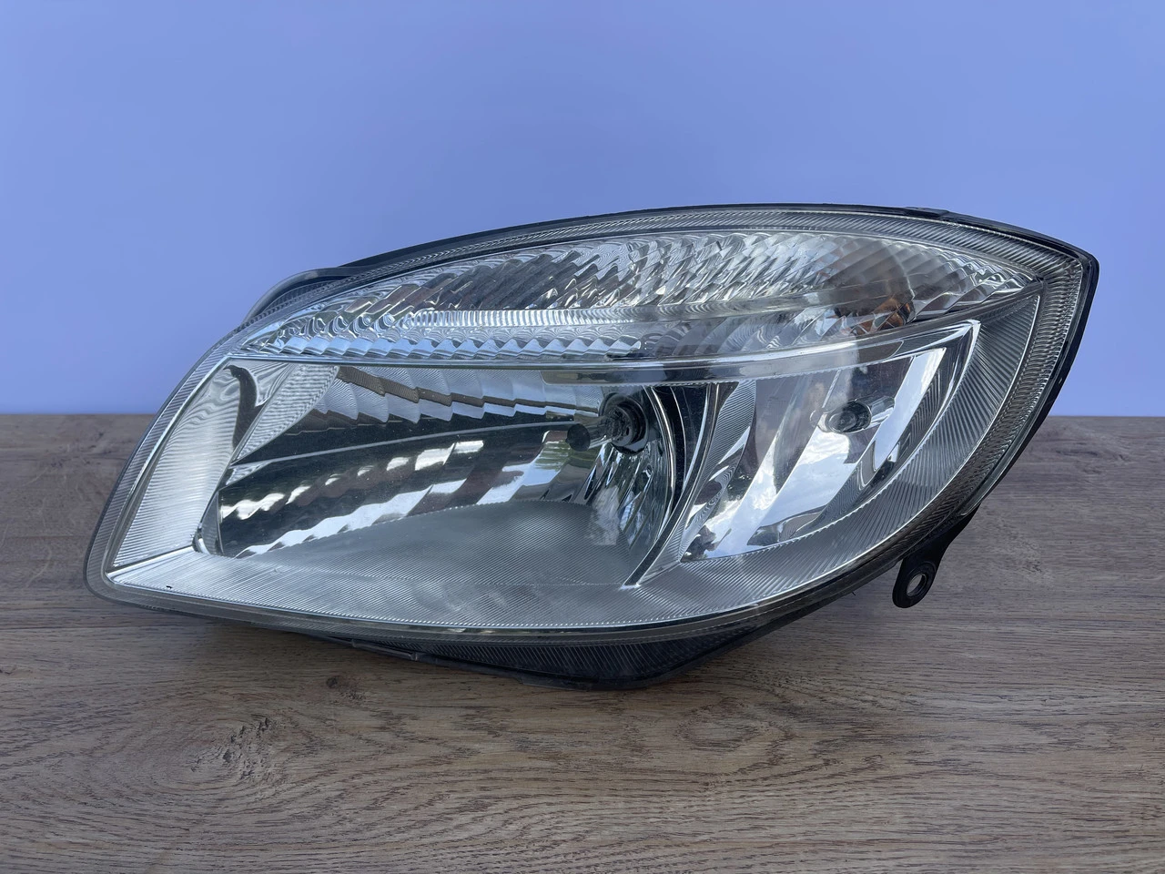 Фара передня ліва Skoda Fabia 2 2007-2010 Шкода Фабія 2 1ED247025 | ZAVTO.market