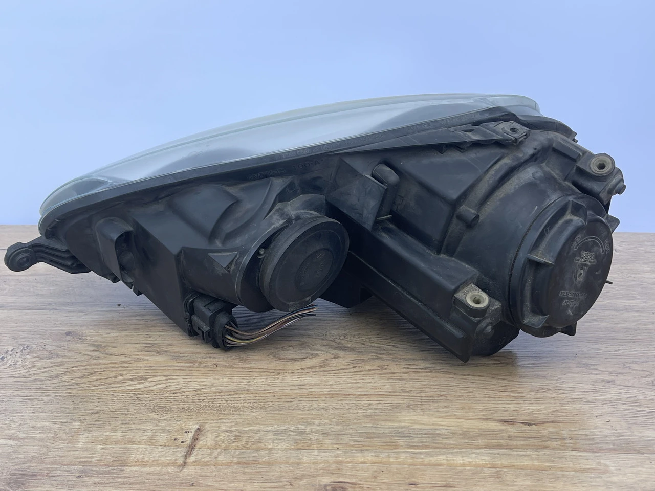 Фара права VW Golf 5 2003-2009 Фольксваген Гольф 5 1K6941006D - фото 2