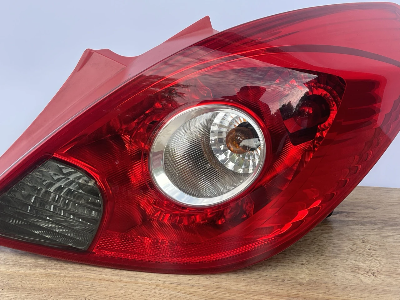 Ліхтар задній правий Opel Corsa D 2006-2014 правый стоп фонарь Опель Корса Д 13186350 - фото 1