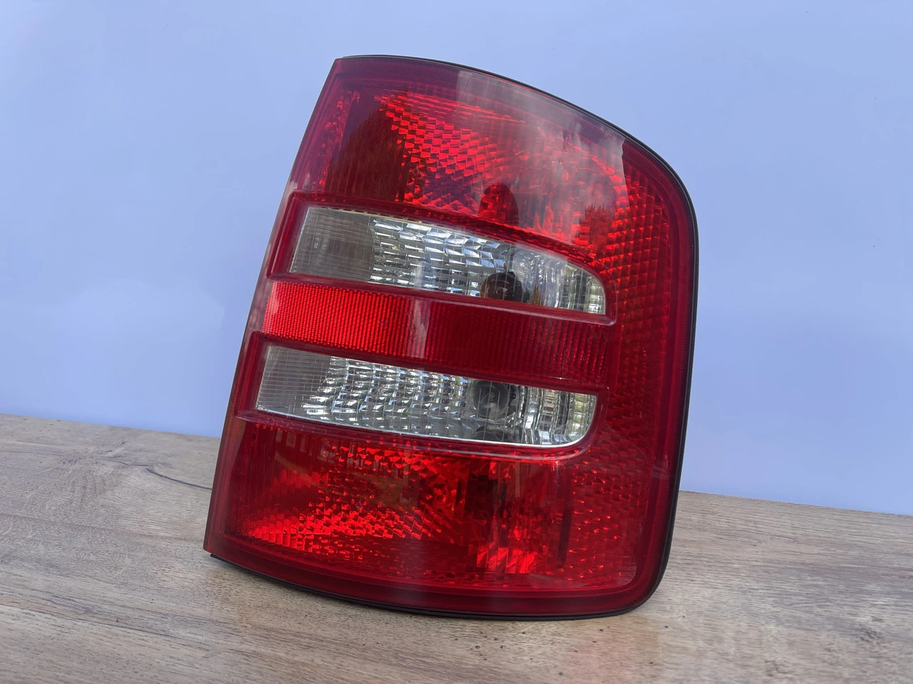 Ліхтар задній правий Skoda Fabia 1 універсал 1999-2005 правый стоп фонарь Шкода Фабія 1 6Y9945096B - фото 1