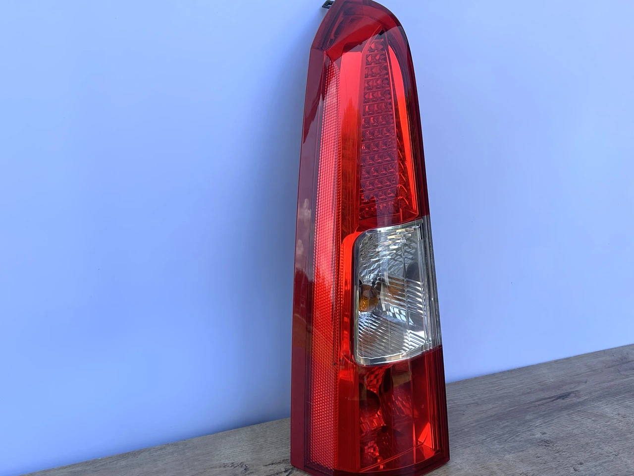 Ліхтар задній лівий верхній Volvo V70 XC70 стоп фонарь левый Вольво В70 рестайлинг - фото 1