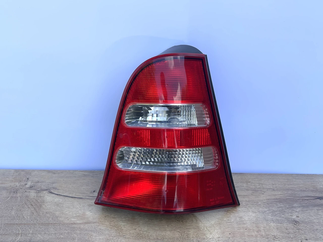 Ліхтар задній правий Mercedes A-Klas W168 фонарь стоп Мерседес А-клас W168 1688202864 | ZAVTO.market