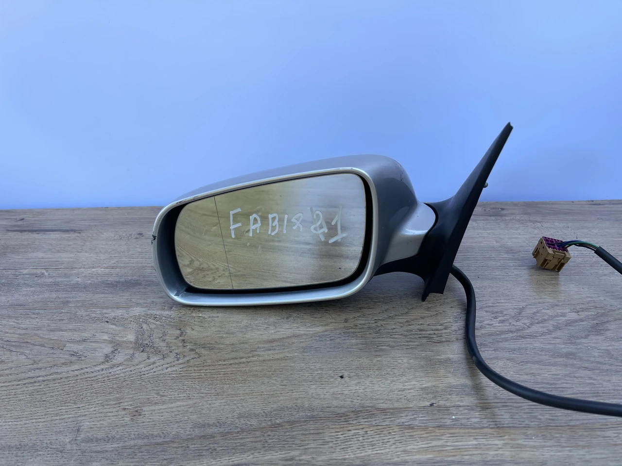 Дзеркало заднього виду ліве Skoda Fabia 1 5пін зеркало левое Шкода Фабия 1 | ZAVTO.market