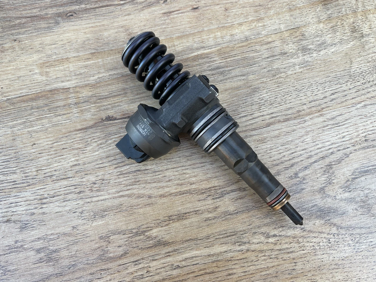 Насос форсунка 1.9 TDI Passat /Golf /Audi/ Skoda /Polo 038130073AG 0414720215 - фото 2